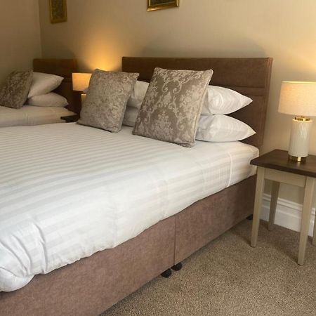 Adams Townhouse Bed and Breakfast Dingle Exteriör bild